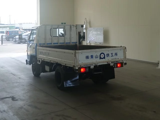 Isuzu Elf  с аукциона в Японии