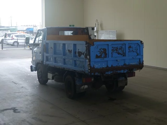 Isuzu Elf  с аукциона в Японии