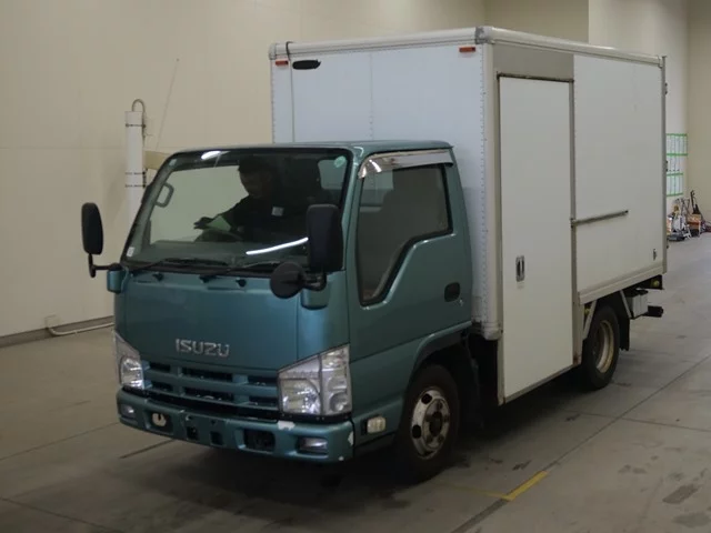 Isuzu Elf  с аукциона в Японии