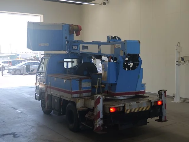 Isuzu Elf  с аукциона в Японии