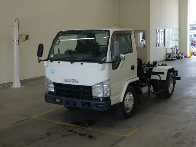 Isuzu Elf  с аукциона в Японии