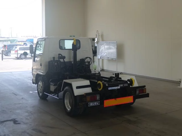 Isuzu Elf  с аукциона в Японии