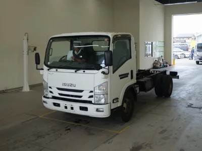 Isuzu Elf