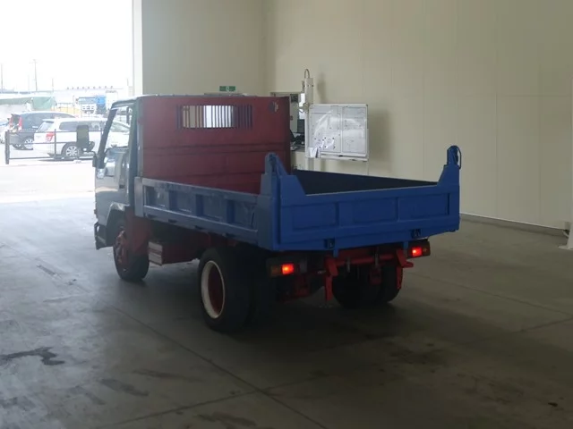 Mitsubishi Fuso Canter  с аукциона в Японии