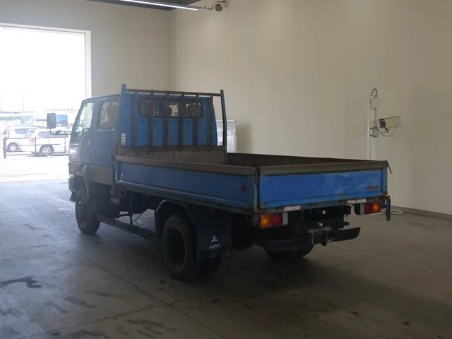 Mitsubishi Fuso Canter  с аукциона в Японии