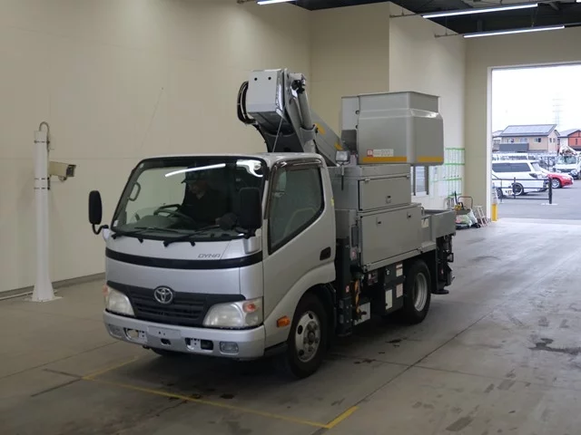 Toyota Dyna  с аукциона в Японии