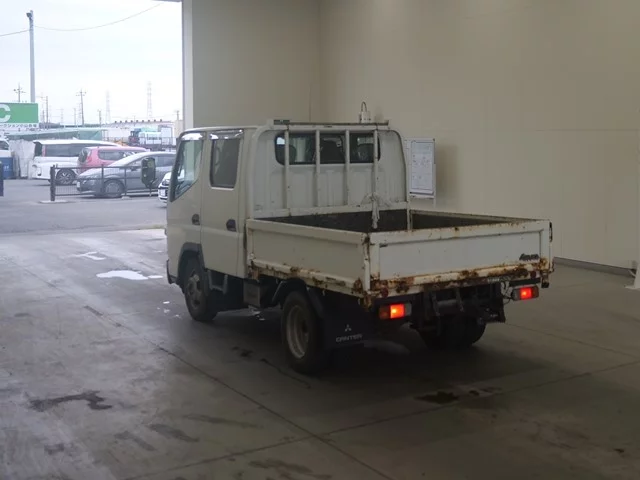 Mitsubishi Fuso Canter  с аукциона в Японии
