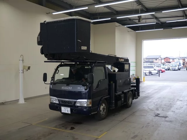 Isuzu Elf  с аукциона в Японии