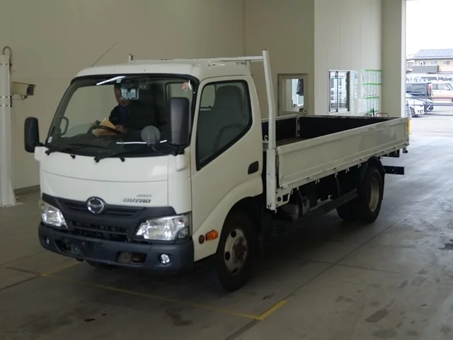 Hino Dutro  с аукциона в Японии