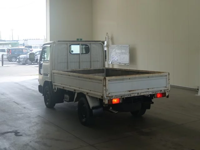 Nissan Atlas  с аукциона в Японии