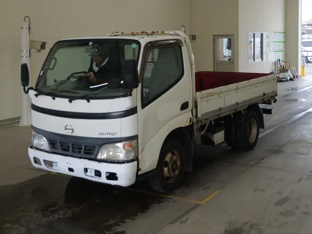 Hino Dutro  с аукциона в Японии