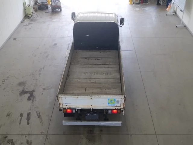 Toyota Dyna  с аукциона в Японии