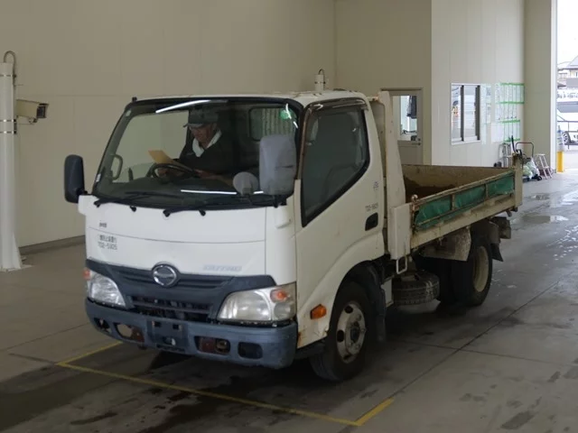 Hino Dutro  с аукциона в Японии