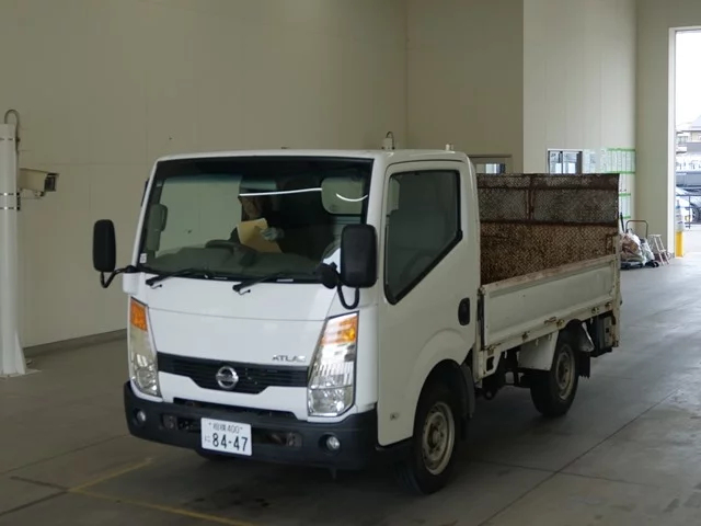 Nissan Atlas  с аукциона в Японии