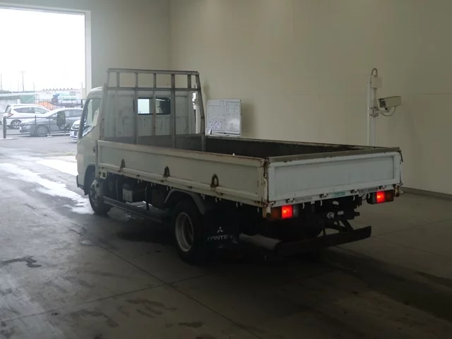 Mitsubishi Fuso Canter  с аукциона в Японии