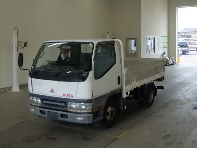 Mitsubishi Fuso Canter  с аукциона в Японии
