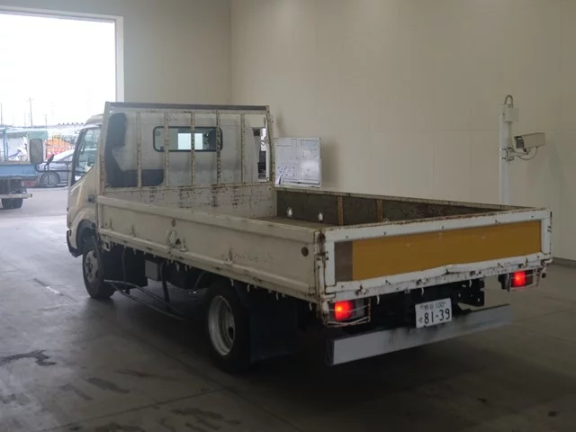 Hino Dutro  с аукциона в Японии