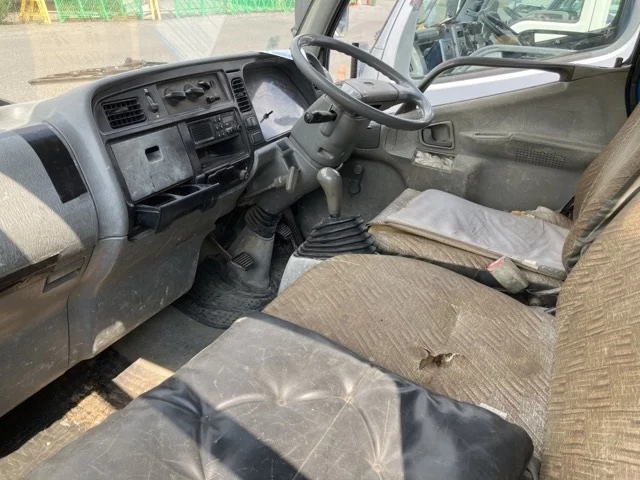 Mitsubishi Fuso Canter  с аукциона в Японии