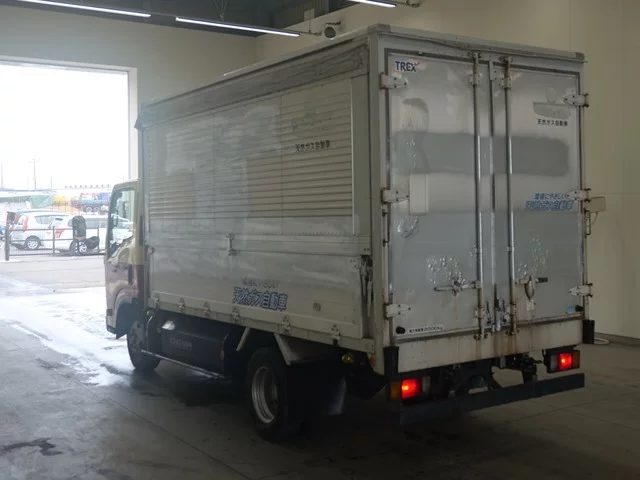 Isuzu Elf  с аукциона в Японии