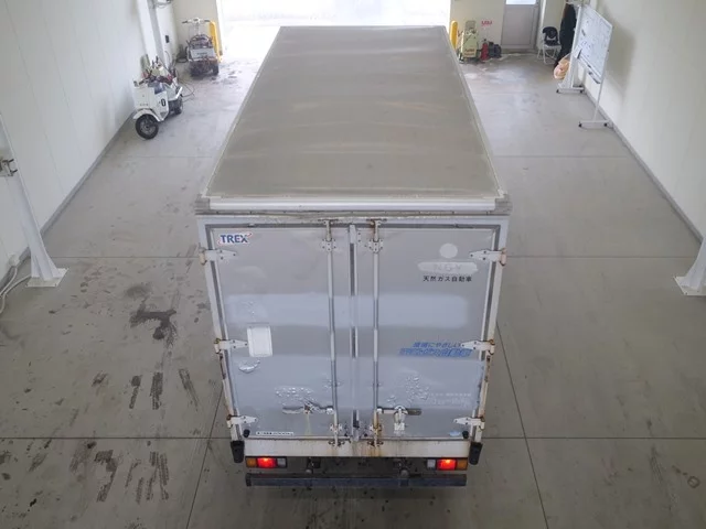 Isuzu Elf  с аукциона в Японии