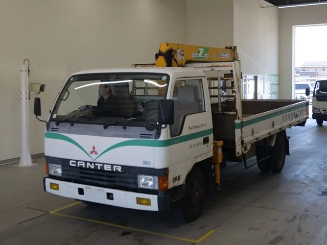 Mitsubishi Fuso Canter  с аукциона в Японии