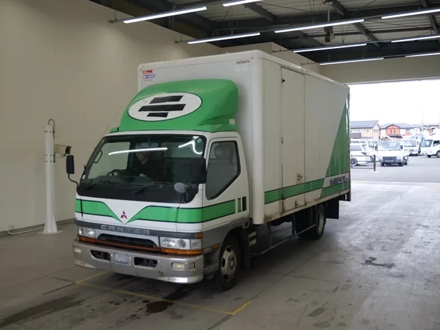 Mitsubishi Fuso Canter  с аукциона в Японии