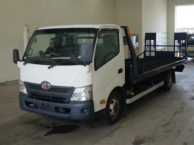 Toyota Dyna  с аукциона в Японии