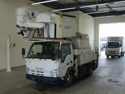 Isuzu Elf
