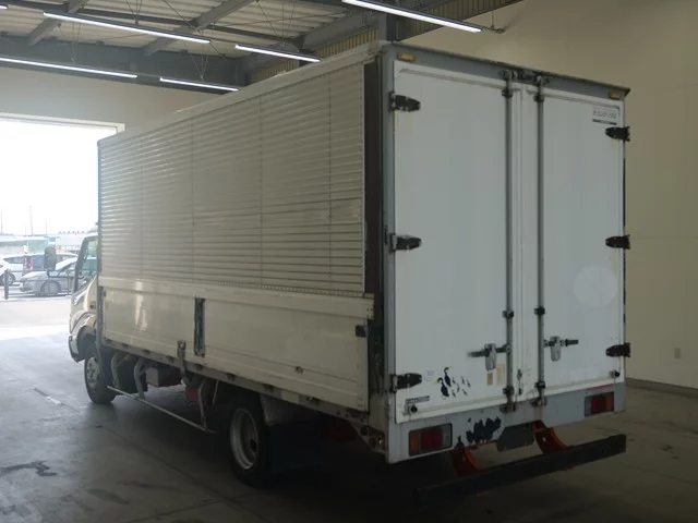 Hino Dutro  с аукциона в Японии