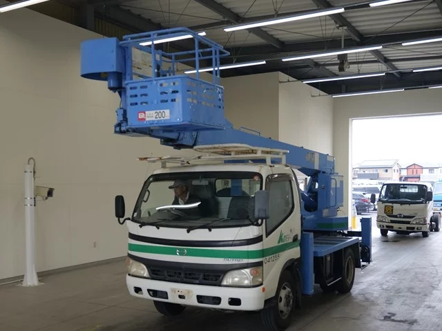 Hino Dutro  с аукциона в Японии