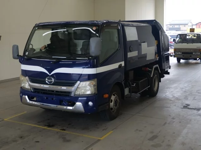 Hino Dutro  с аукциона в Японии