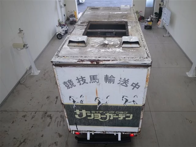 Isuzu Elf  с аукциона в Японии