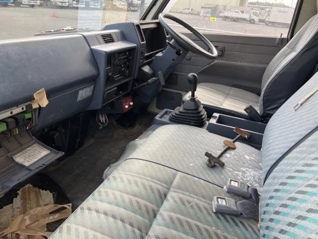 Isuzu Elf  с аукциона в Японии