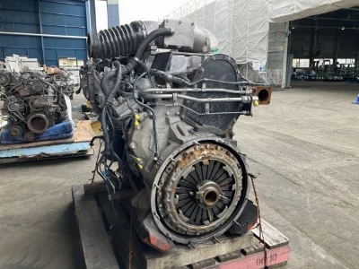 Nissan ENGINE