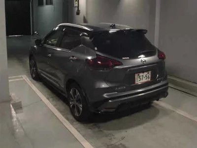 NISSAN KICKS