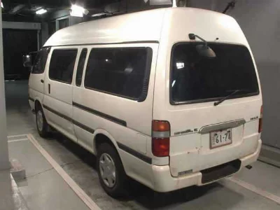 Toyota HiAce Van
