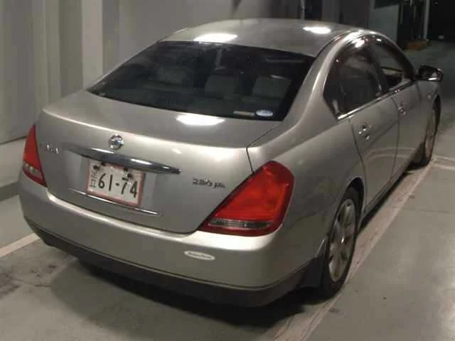 Nissan Teana  с аукциона в Японии