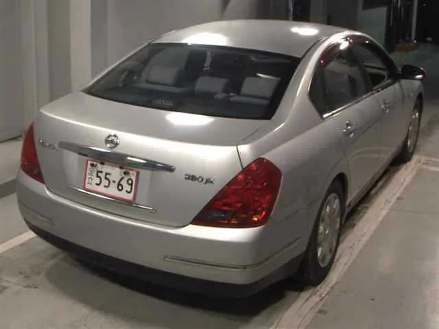 Nissan Teana  с аукциона в Японии