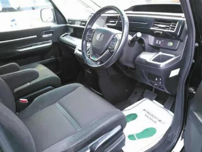 HONDA STEPWGN SPADA