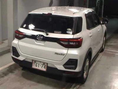 DAIHATSU ROCKY