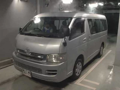 TOYOTA HIACE WAGON