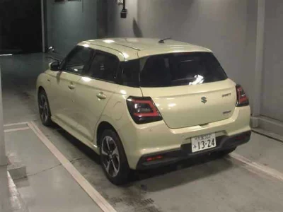 SUZUKI SWIFT