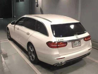 MERCEDES BENZ E CLASS