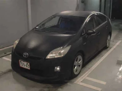 TOYOTA PRIUS