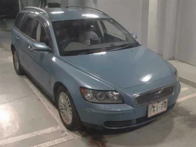 VOLVO V50