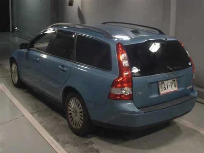VOLVO V50