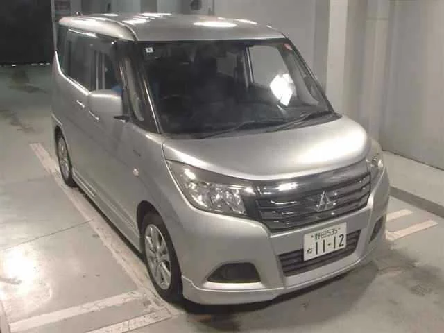 Mitsubishi Delica D:2  с аукциона в Японии