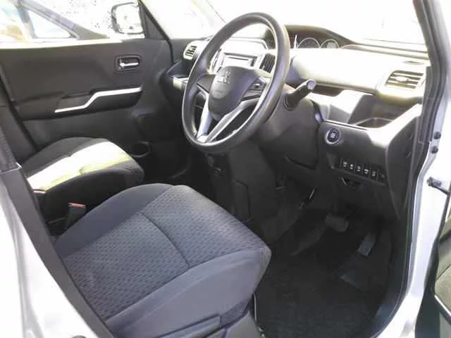 Mitsubishi Delica D:2  с аукциона в Японии