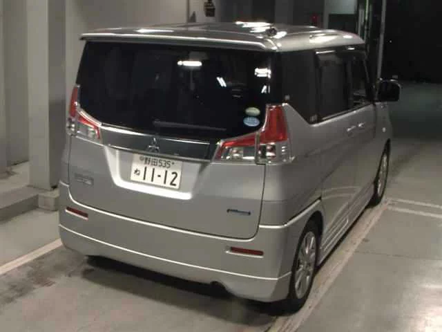 Mitsubishi Delica D:2  с аукциона в Японии