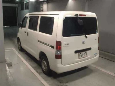 TOYOTA LITE ACE VAN